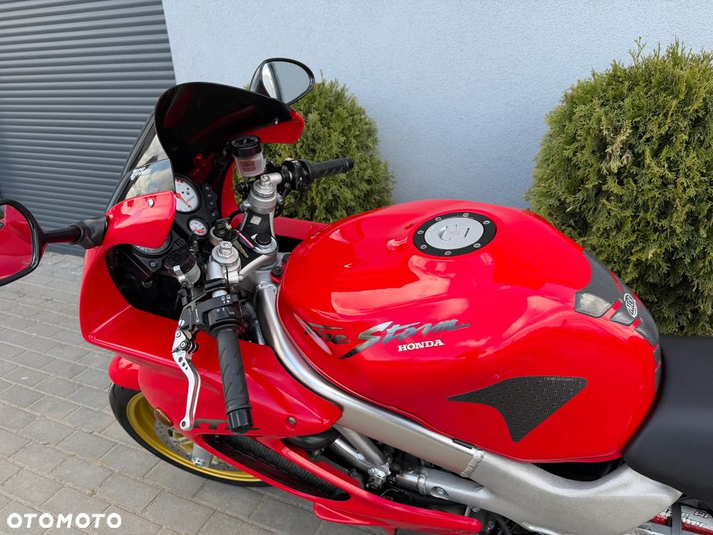 Honda VTR - 31