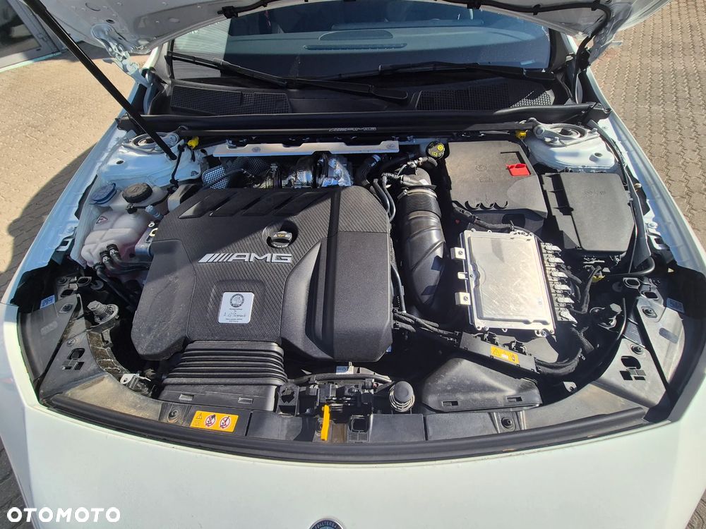 Mercedes-Benz CLA AMG 45 S 4-Matic+ 8G-DCT - 30