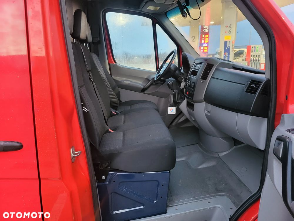 Mercedes-Benz Sprinter - 32