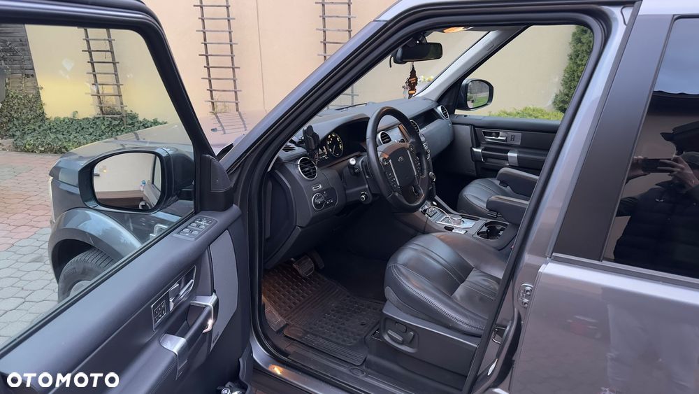 Land Rover Discovery - 4