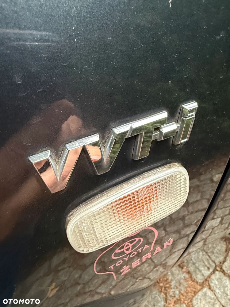 Toyota RAV4 2.0 VVT-i 4x4 - 7