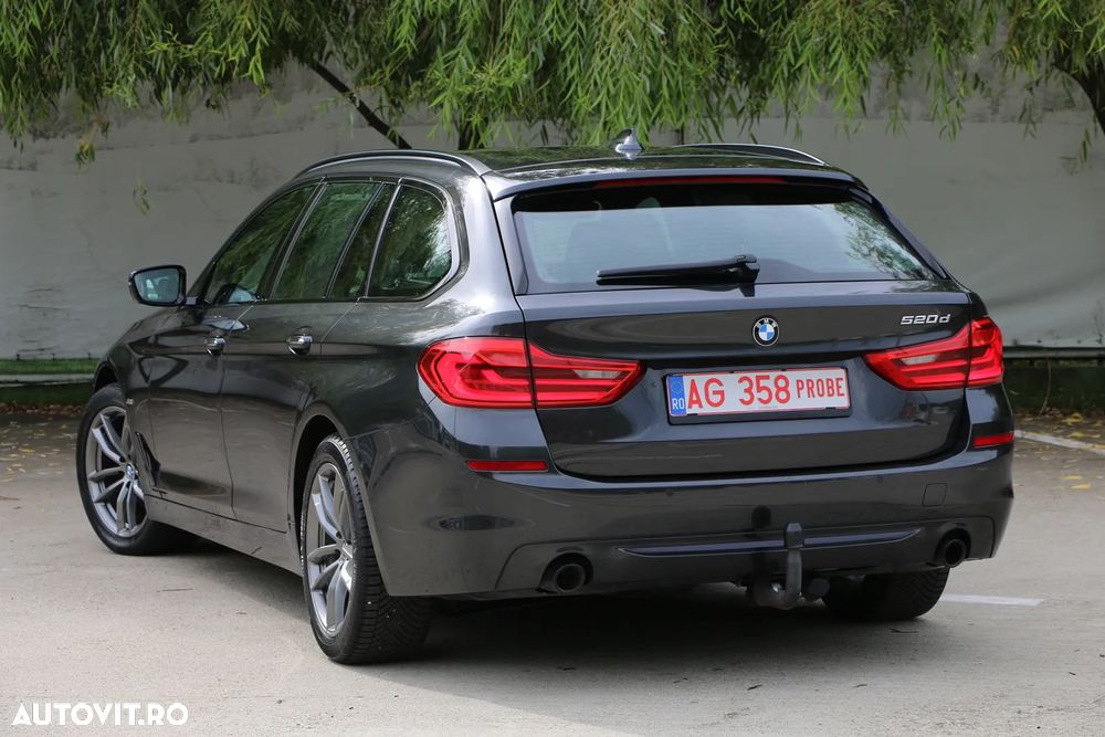 BMW Seria 5 520d Touring Aut. Sport Line - 3