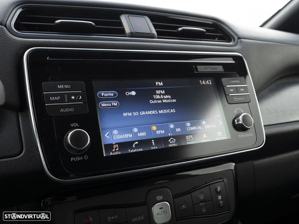 Nissan Leaf 40 kWh N-Connecta - 32