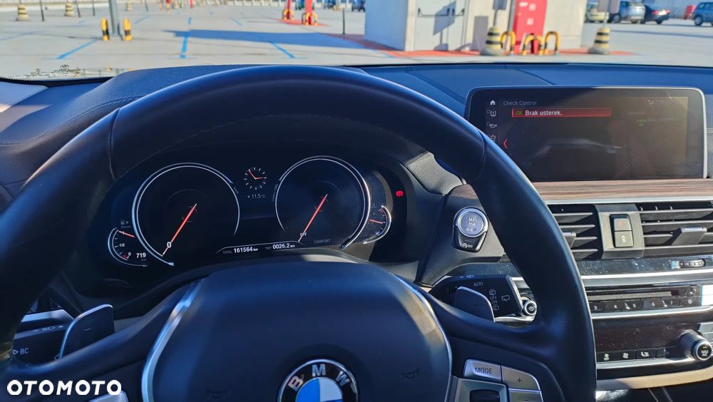 BMW X3 xDrive25d Luxury Line - 11