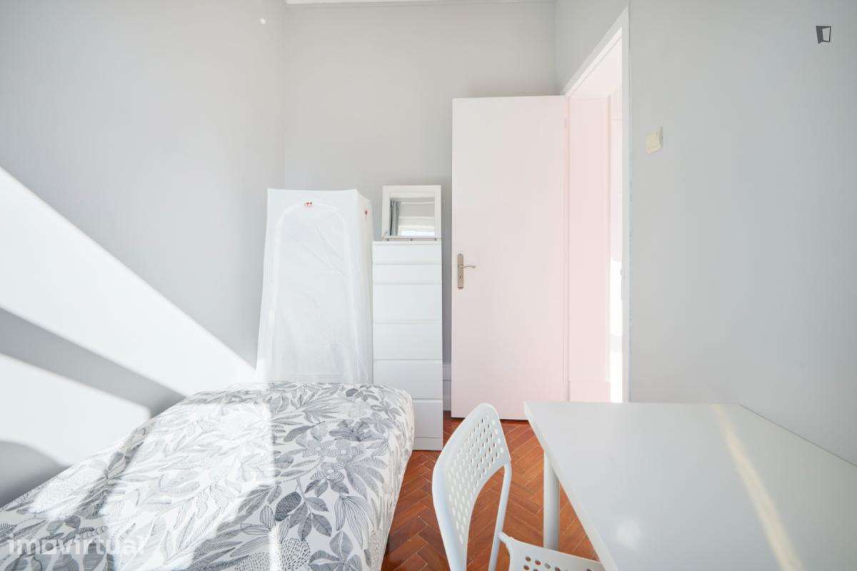 Quarto - localizado em Saldanha Lisbon - Grande imagem: 2/44
