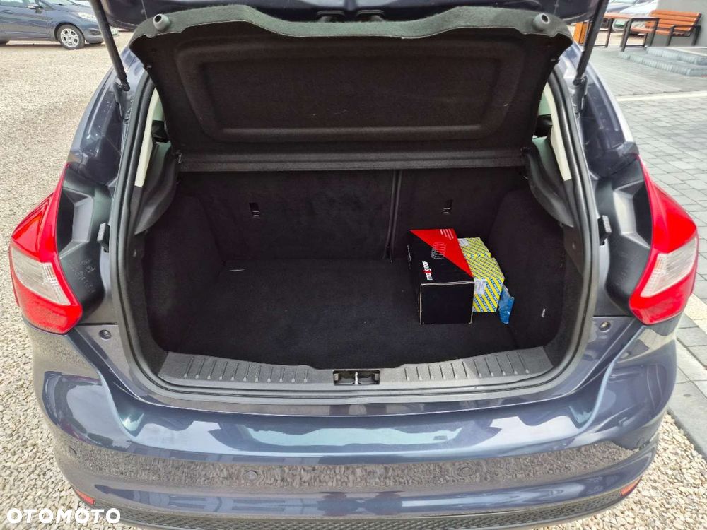 Ford Focus - 19