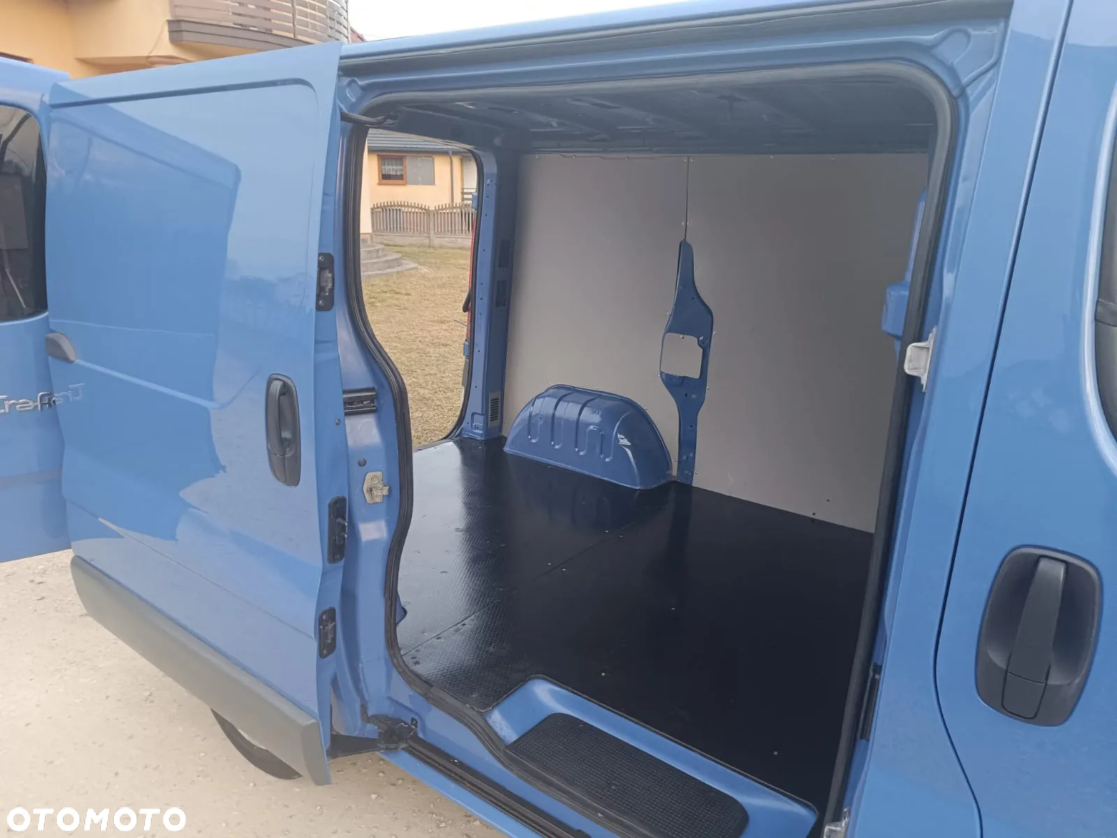Renault Trafic - 19