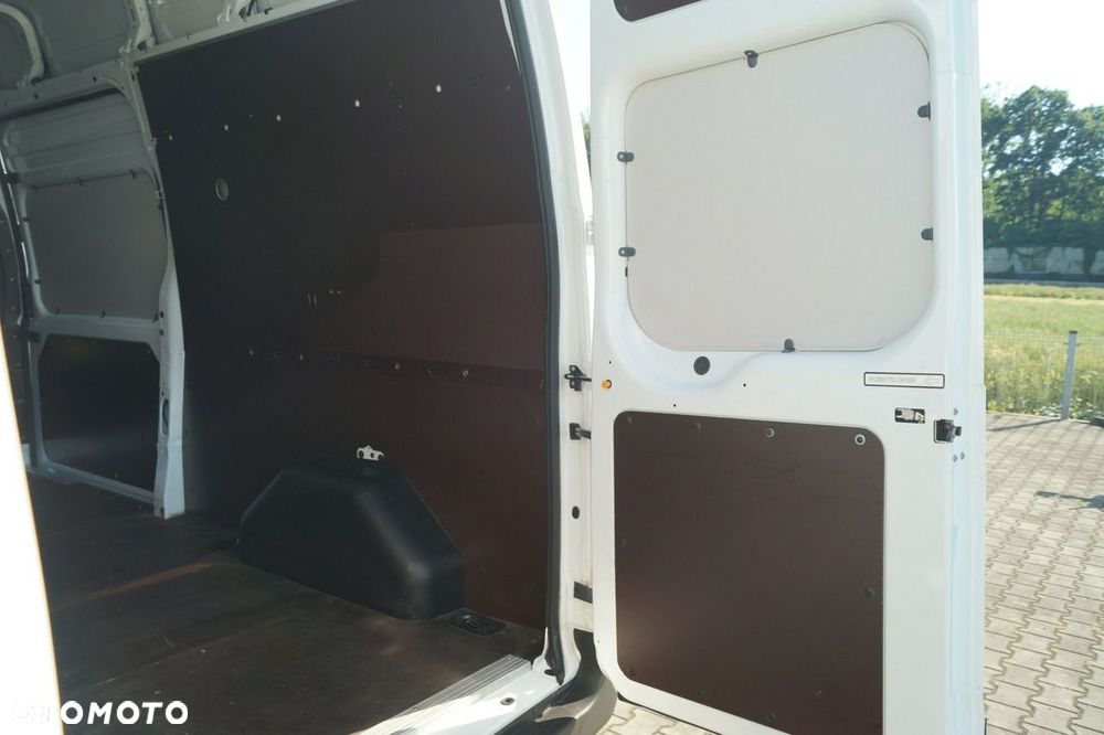 Ford Transit - 20