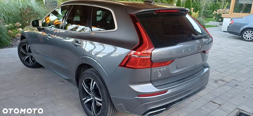 Volvo XC 60 D4 AWD R-Design - 3