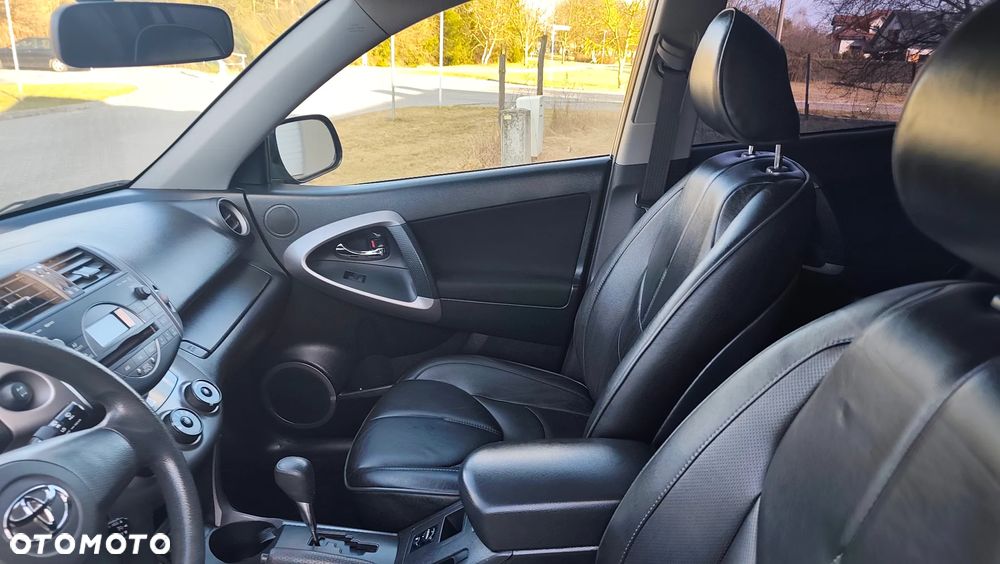 Toyota RAV4 2.0 4x4 Automatik Executive - 14