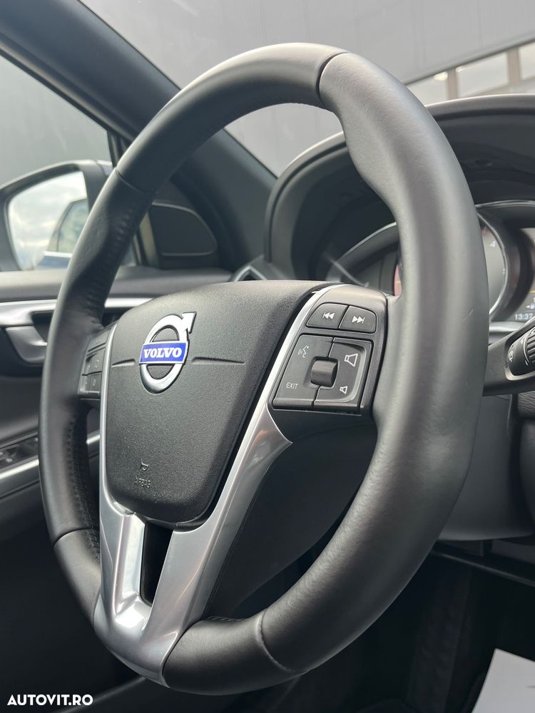 Volvo XC 60 D4 Geartronic Ocean Race - 35