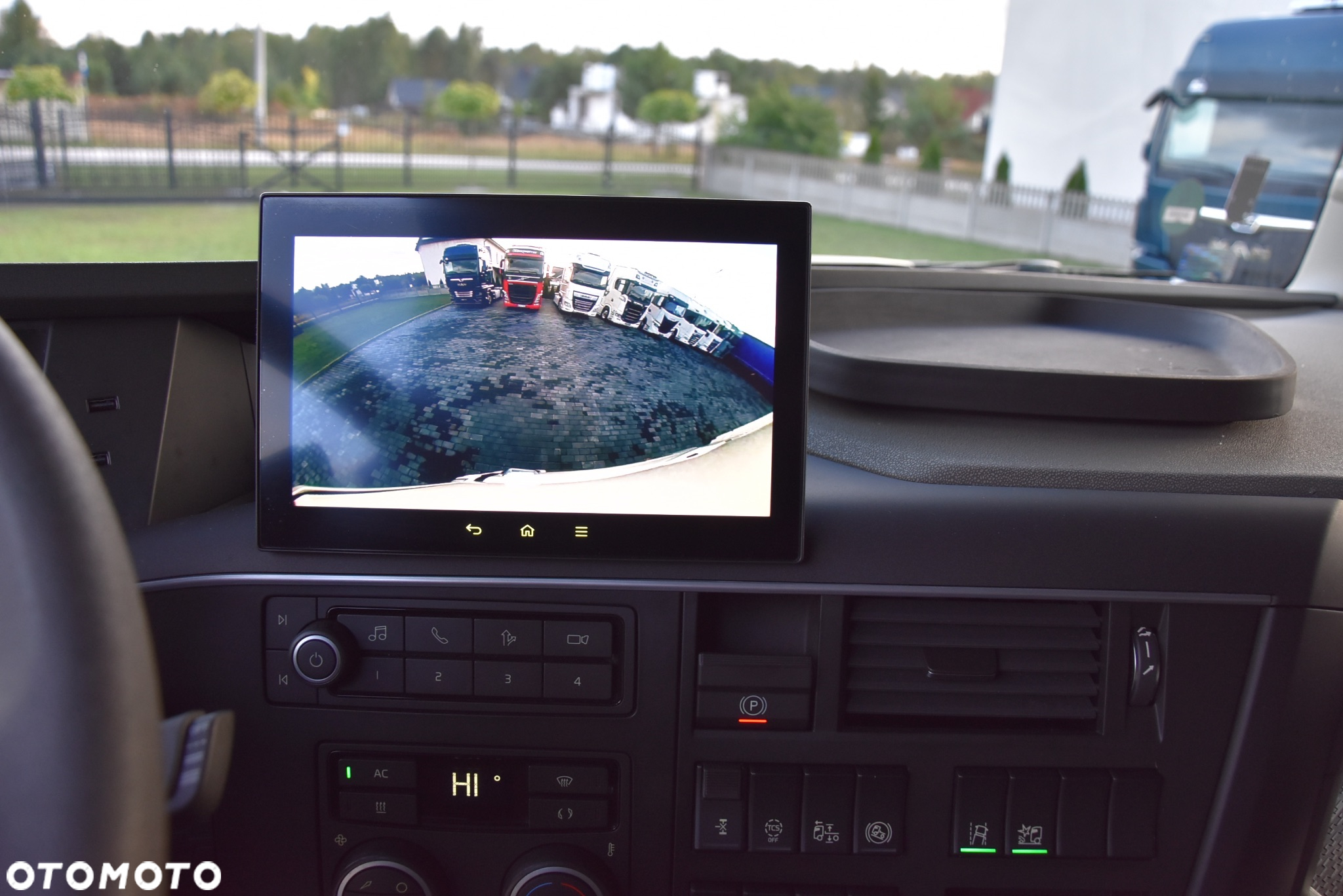 Volvo FH4 500 EURO 6   GLOBETROTTER XL / FULL LED / KLIMA POSTOJOWA  /  LOW DECK MEGA  / ASO VOLVO SALON POLSKA JAK NOWE ! ! ! - 26