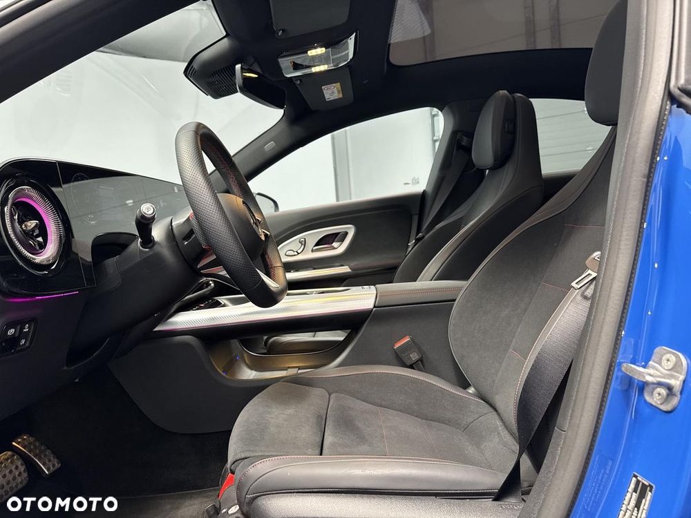Mercedes-Benz CLA 200 mHEV 8G-DCT - 13