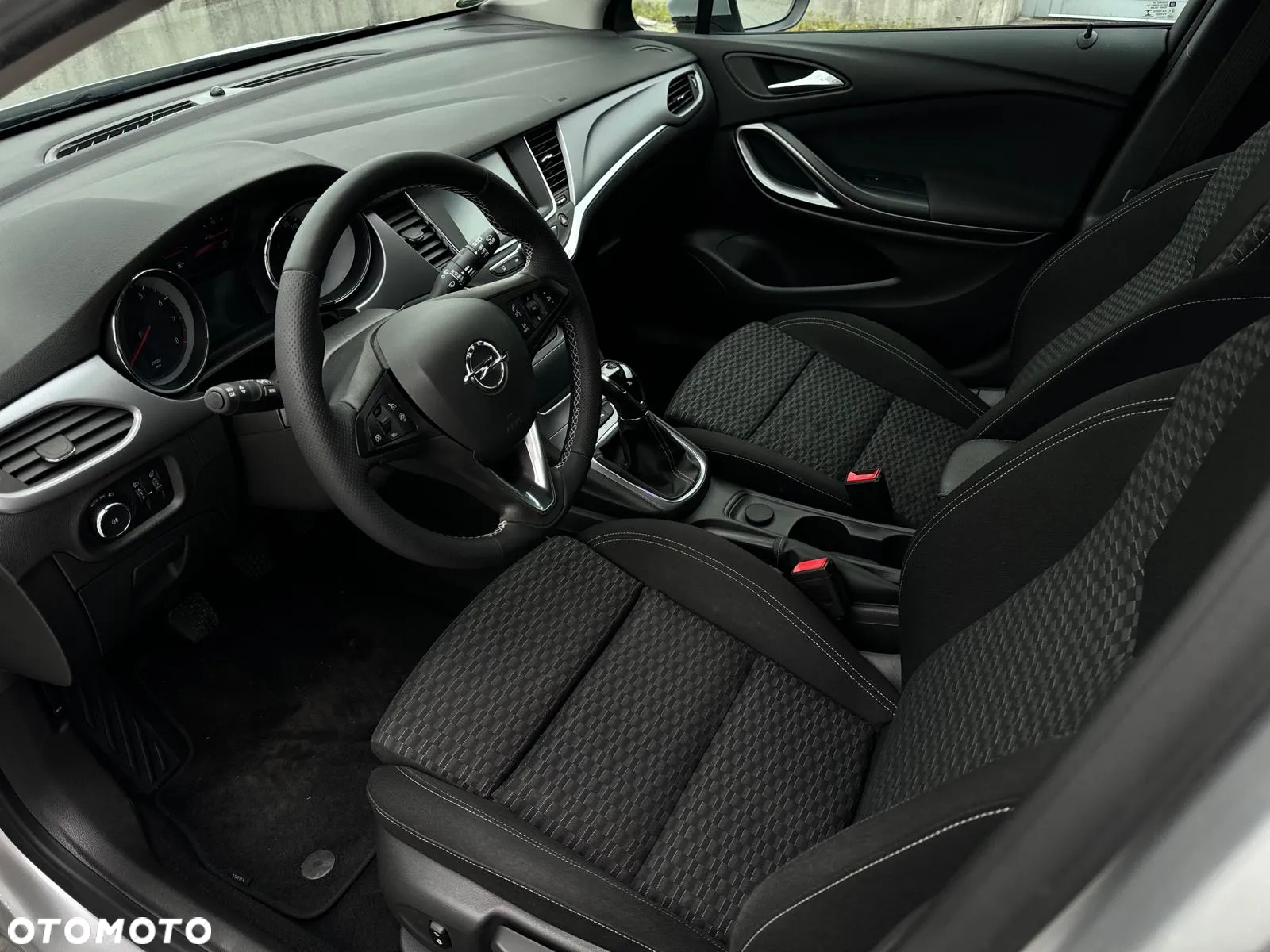 Opel Astra 1.4 Turbo Edition - 35