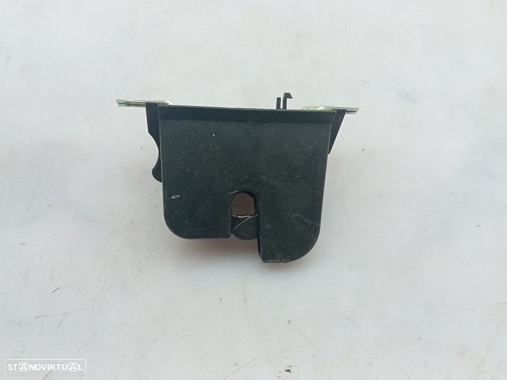 Fechadura / fecho da mala VOLKSWAGEN Polo (AW1) - 1