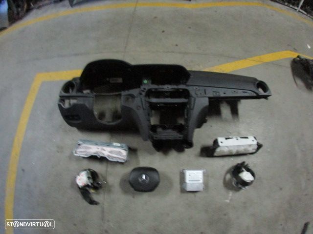 Kit Airbags 307976398162AD 306259010 305669599AR 2058608701 A2049012704 34074000F 34074002F MERCEDES C S204 W204 FASE 2  2012 200CDI 136CV 5P PRETO PRETO - 1