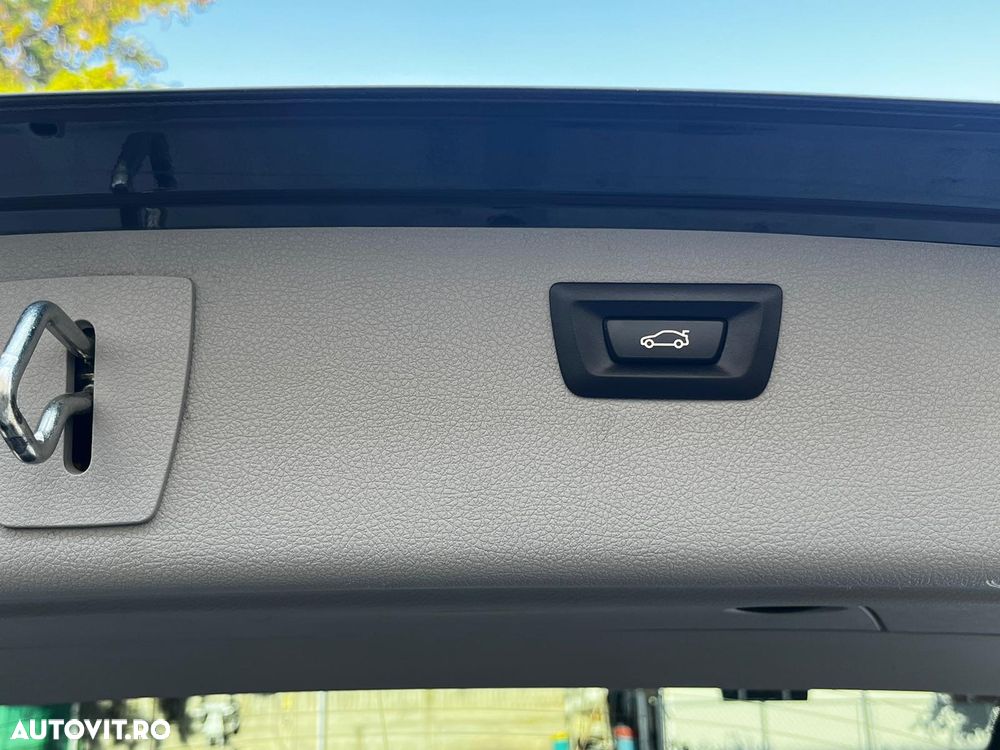 BMW Seria 3 320d DPF Touring Aut. Edition Sport - 7