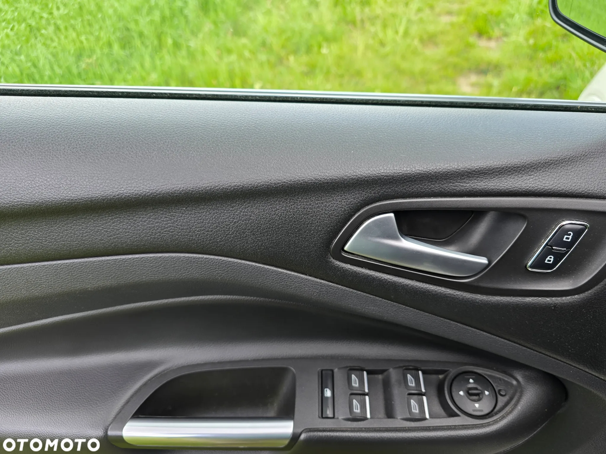 Ford Kuga 2.0 TDCi 4x4 Individual - 16