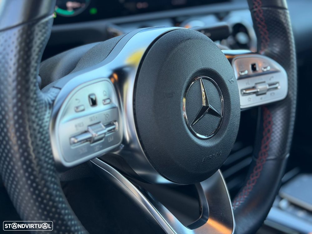 Mercedes-Benz A 250 e AMG Line — fotografia 23