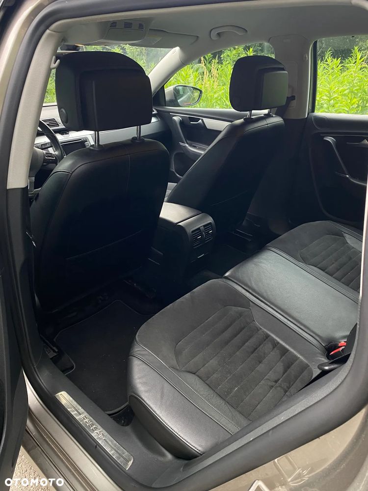 Volkswagen Passat 2.0 TDI Highline DSG - 7