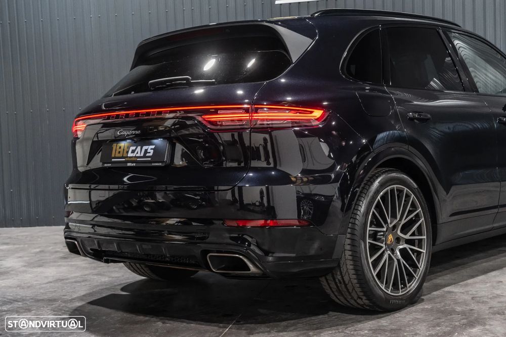 Porsche Cayenne Platinum Edition - 50