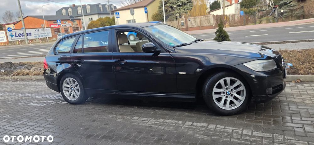 BMW Seria 3 318d DPF Edition Exclusive - 20