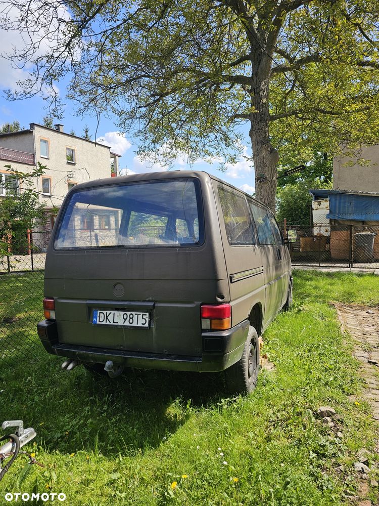 Volkswagen Transporter - 2