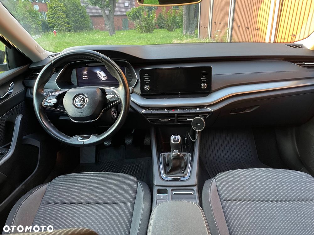 Skoda Octavia 1.5 TSI ACT Ambition - 8