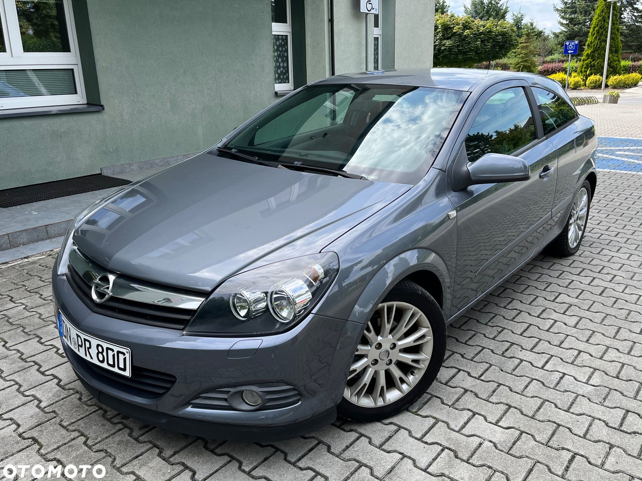 Opel Astra GTC 1.4 Easytronic - 1