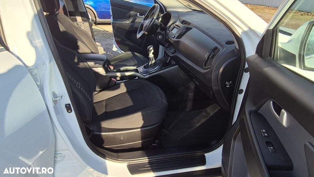 Kia Sportage 1.7 CRDI 2WD Vision - 10