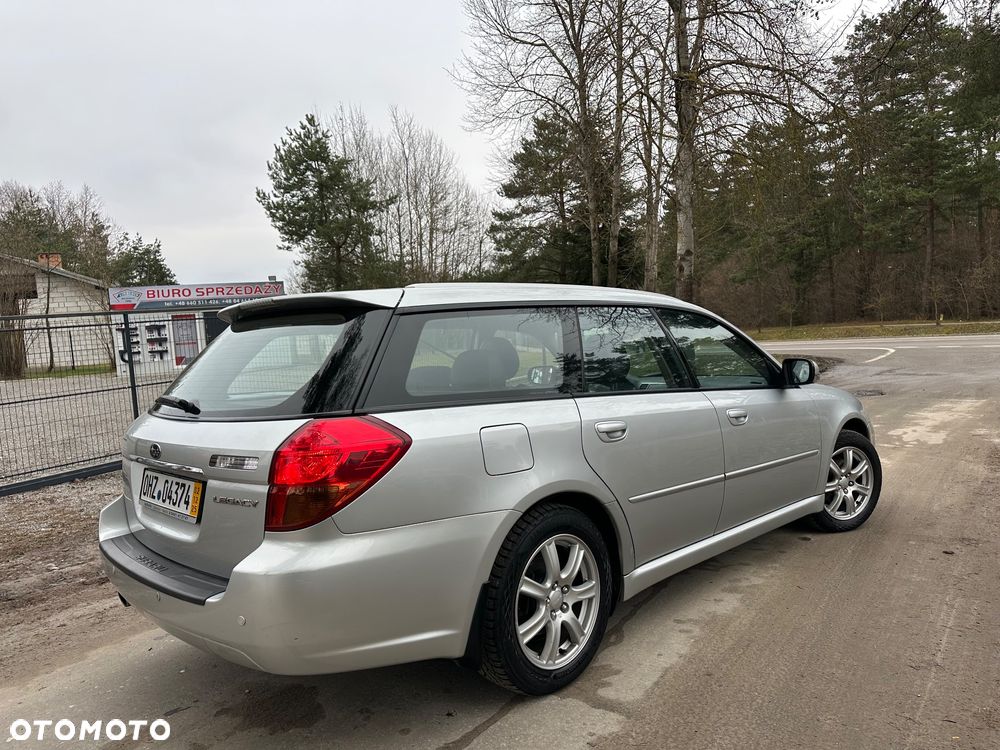 Subaru Legacy - 12