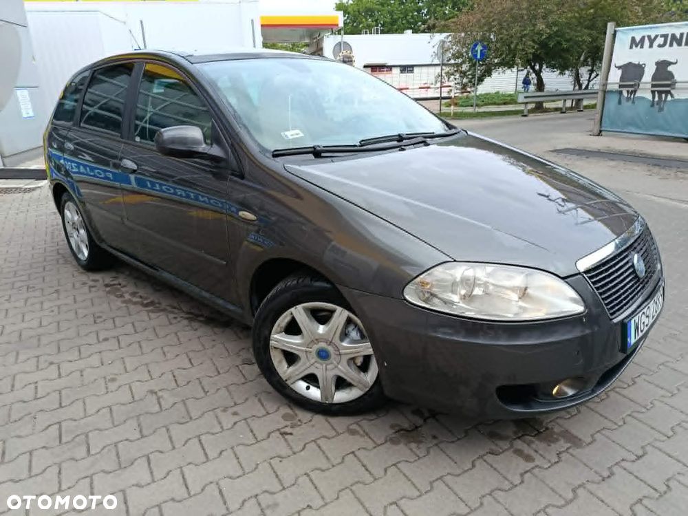 Toyota Avensis - 6