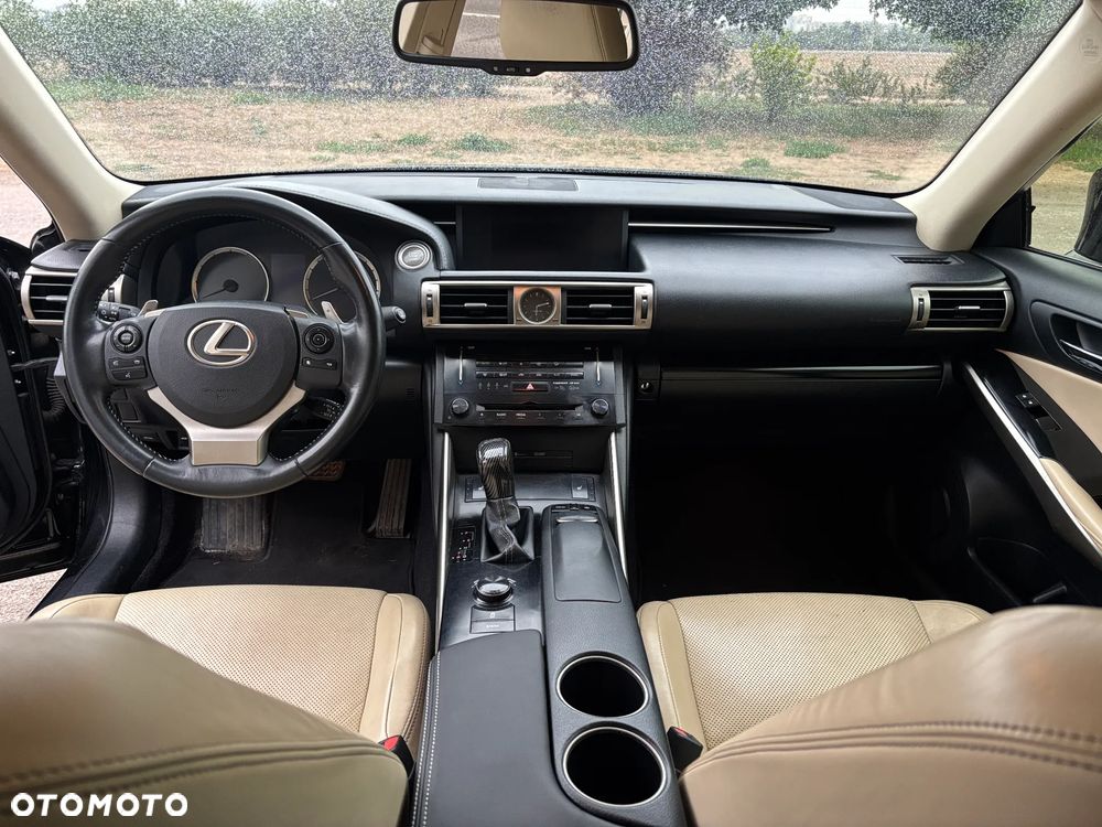 Lexus IS 250 Prestige - 22