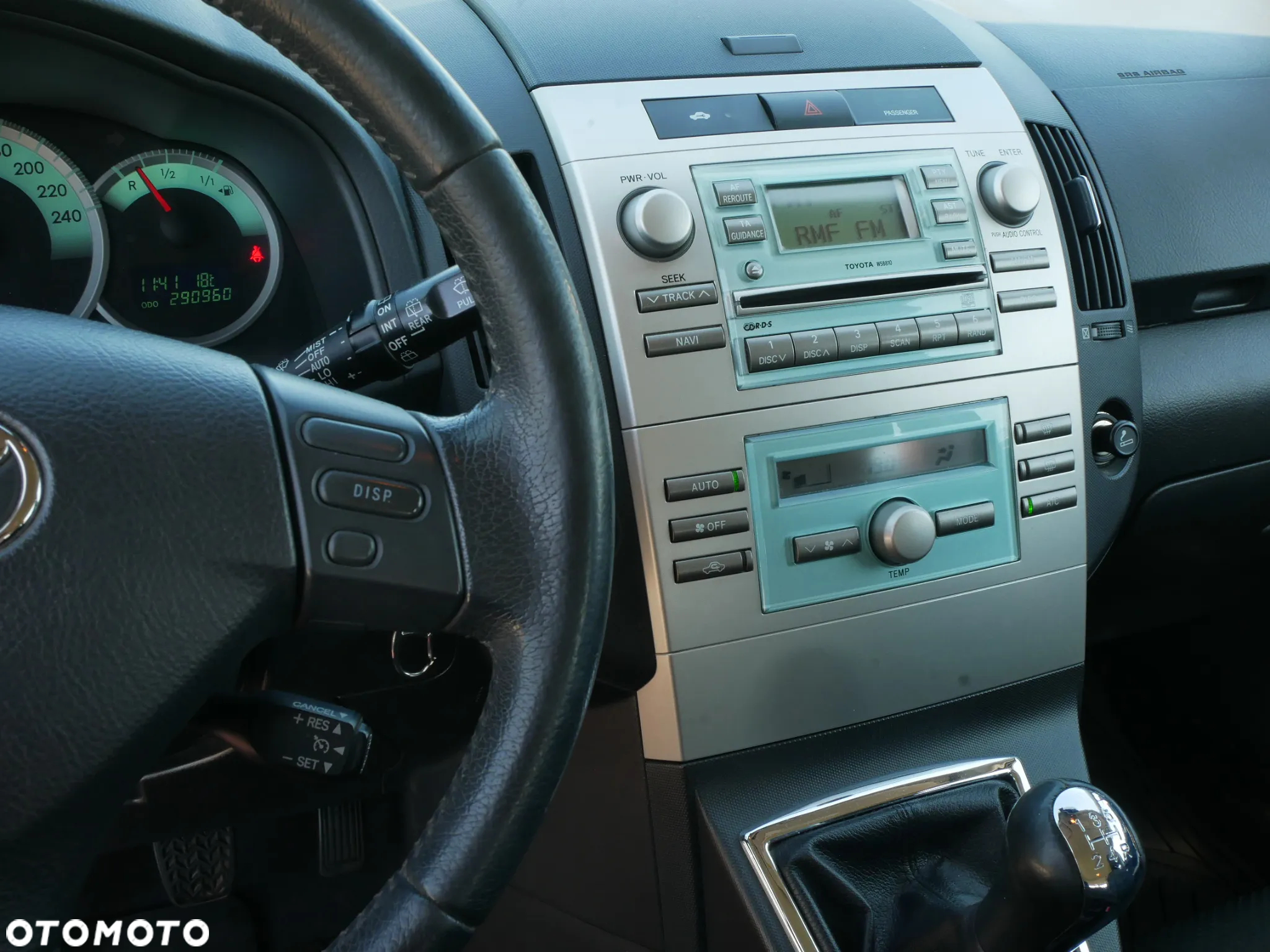 Toyota Corolla Verso - 14
