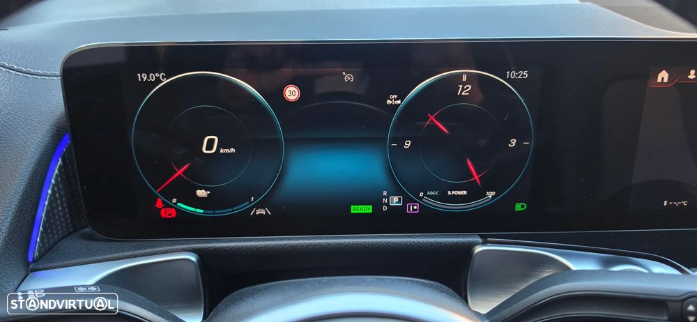 Mercedes-Benz EQB 250 Electric Art - 24