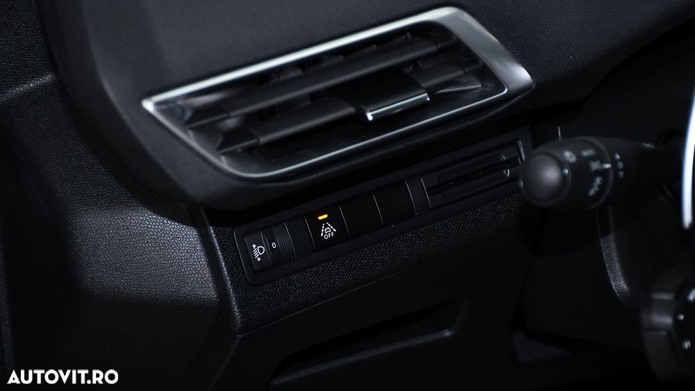 Peugeot 3008 1.2 PureTech Turbo S&S EAT8 Allure - 28