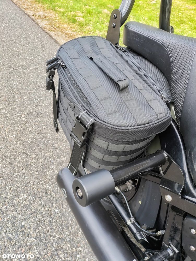 Harley-Davidson Softail Street Bob - 12