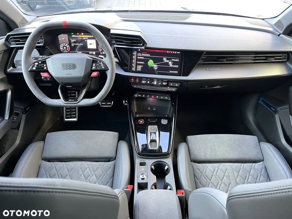 Audi RS3 Sportback - 19