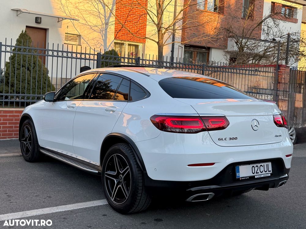 Mercedes-Benz GLC 300 4MATIC MHEV - 3