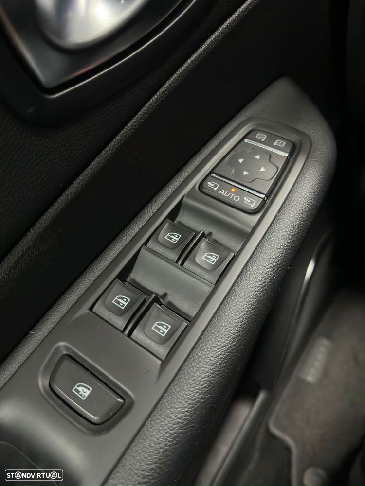 Renault Captur 1.2 TCe Exclusive EDC - 12