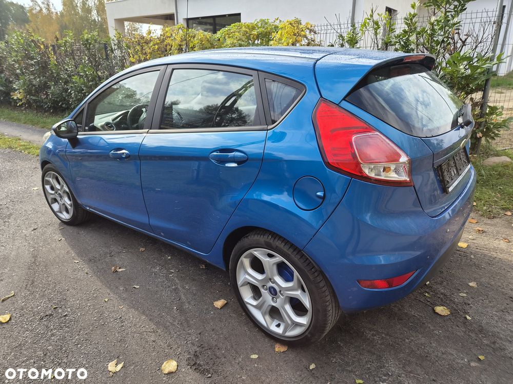 Ford Fiesta - 4