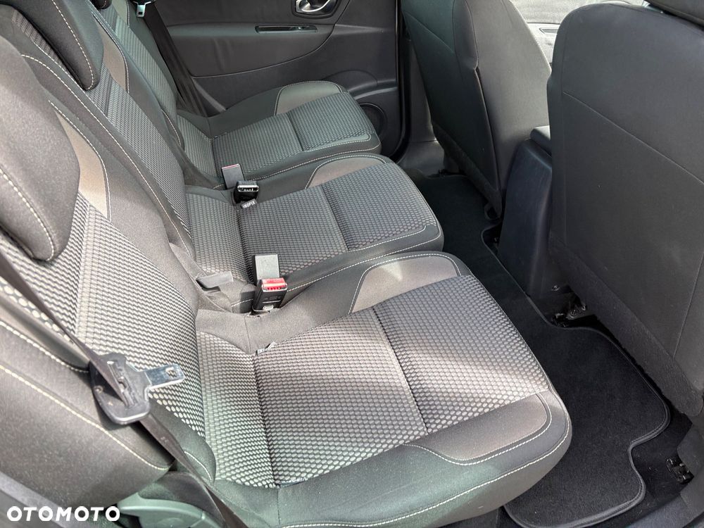 Renault Scenic dCi 110 Expression - 8
