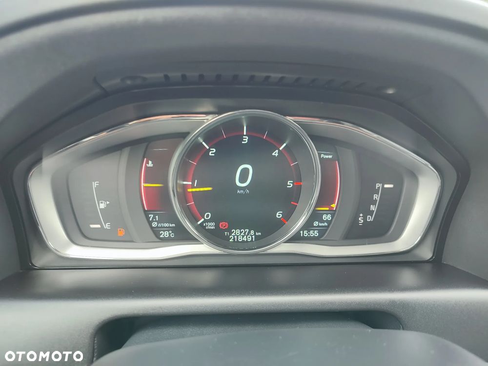 Volvo XC 60 D4 Geartronic Summum - 25