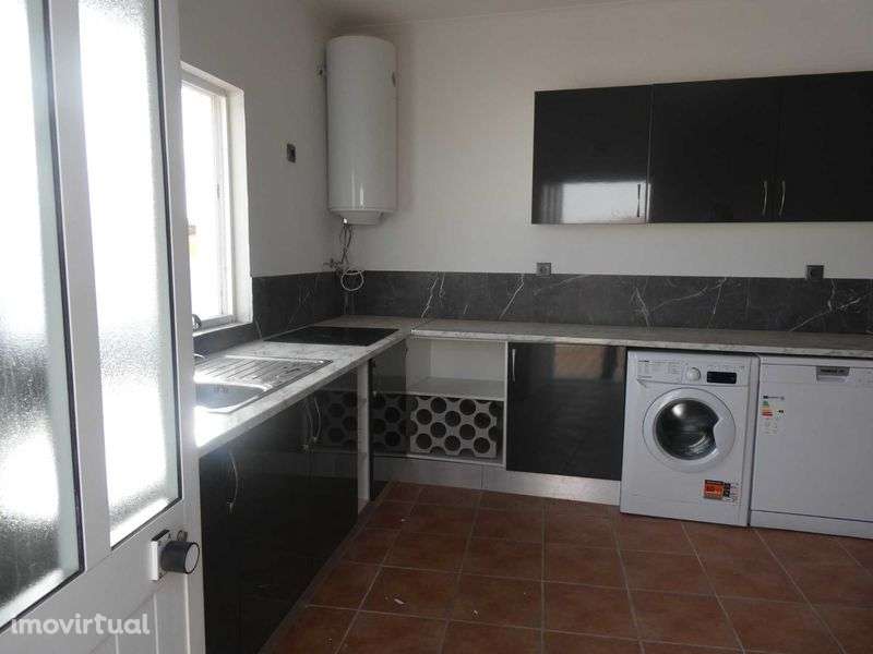 Fabulosa moradia completamente remodelada - Grande imagem: 4/12