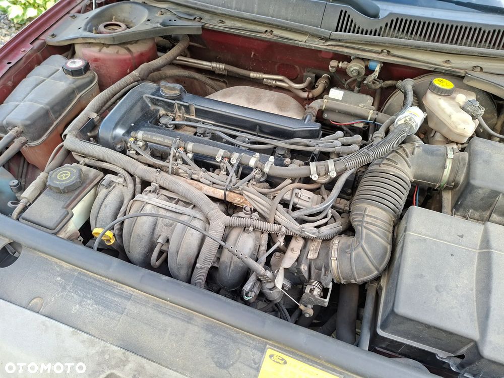 Ford Mondeo 1.8 Ambiente - 16