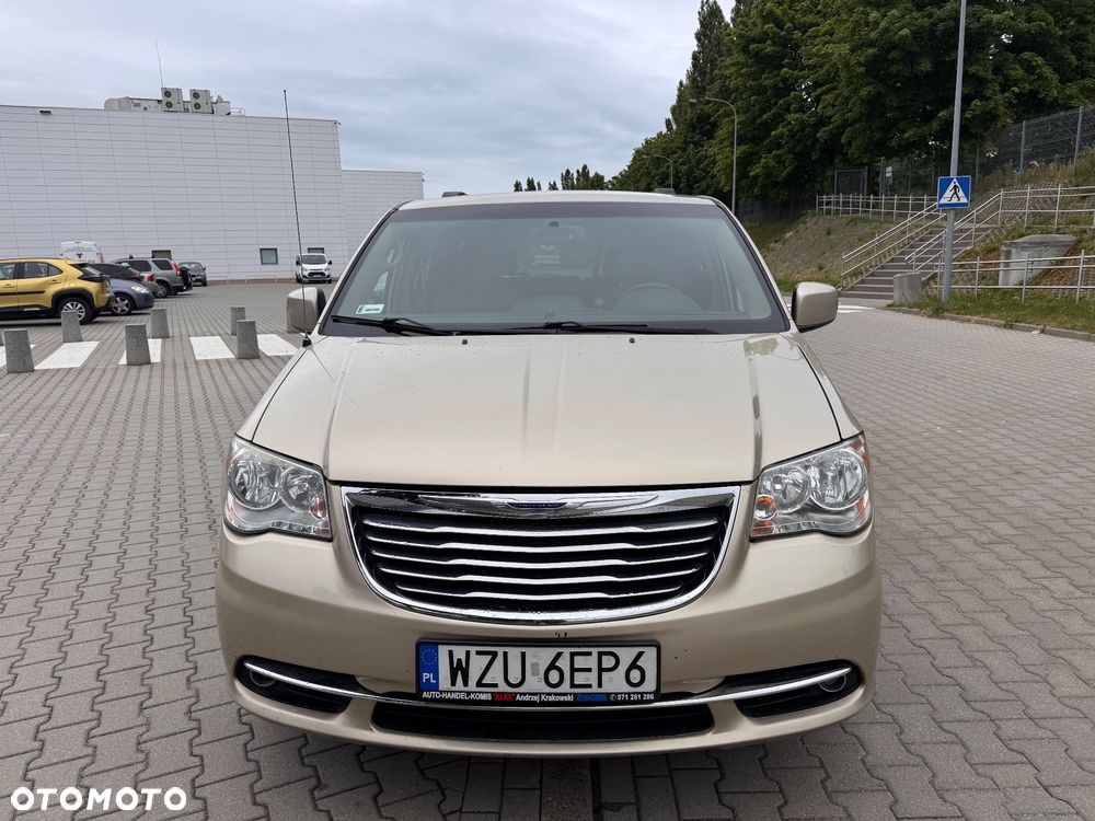 Chrysler Town & Country 3.6 Touring - 8
