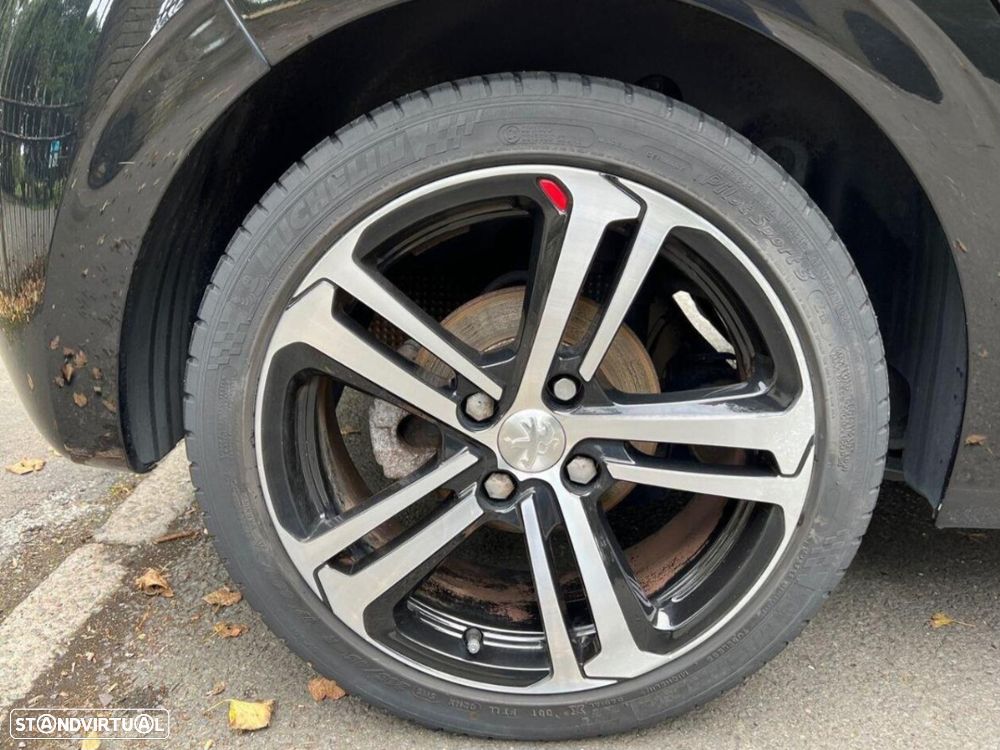 Peugeot 208 1.6 e-HDi Allure - 8