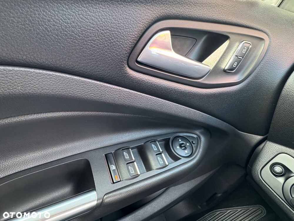 Ford Kuga 2.0 TDCi AWD ST-Line - 32