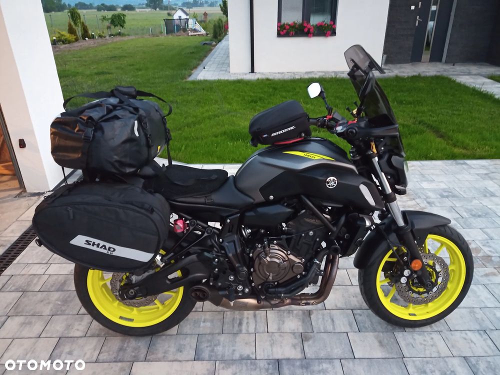Yamaha MT - 6