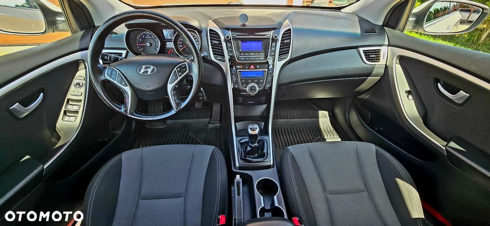 Hyundai i30 - 24